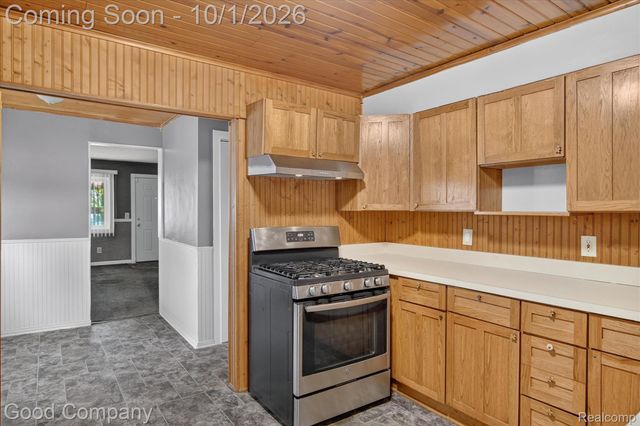 4176 Kingston Street, Dearborn Heights, MI 48125