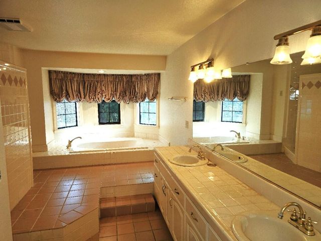 531 Aurora Place, Redding, CA 96001