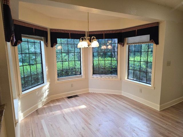 531 Aurora Place, Redding, CA 96001