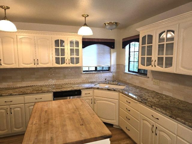 531 Aurora Place, Redding, CA 96001