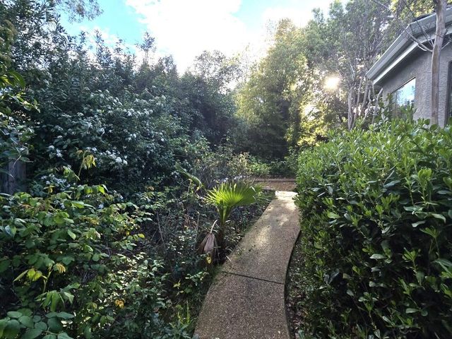 531 Aurora Place, Redding, CA 96001