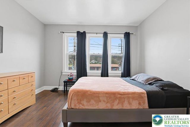 1041 Emaus Avenue, Allentown City, PA 18103