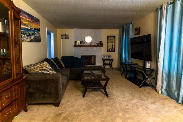 15504 E 44TH Terrace S, Independence, MO 64055