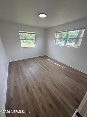 5452 PLAYA Way, Jacksonville, FL 32211