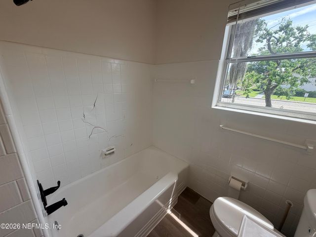 5452 PLAYA Way, Jacksonville, FL 32211
