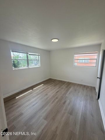 5452 PLAYA Way, Jacksonville, FL 32211