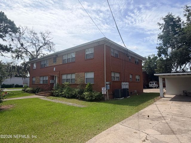 5452 PLAYA Way, Jacksonville, FL 32211