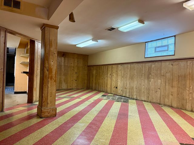 10416 S Sacramento Avenue, Chicago, IL 60655