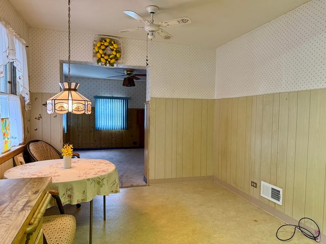 10416 S Sacramento Avenue, Chicago, IL 60655