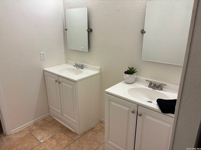 9619 Annandale, San Antonio, TX 78239