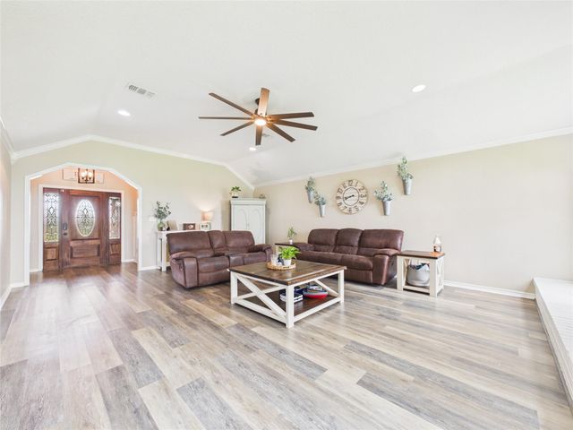 4610 Mustang Rd Road, Alvin, TX 77511