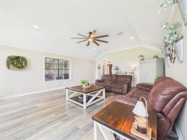 4610 Mustang Rd Road, Alvin, TX 77511