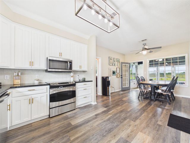 4610 Mustang Rd Road, Alvin, TX 77511