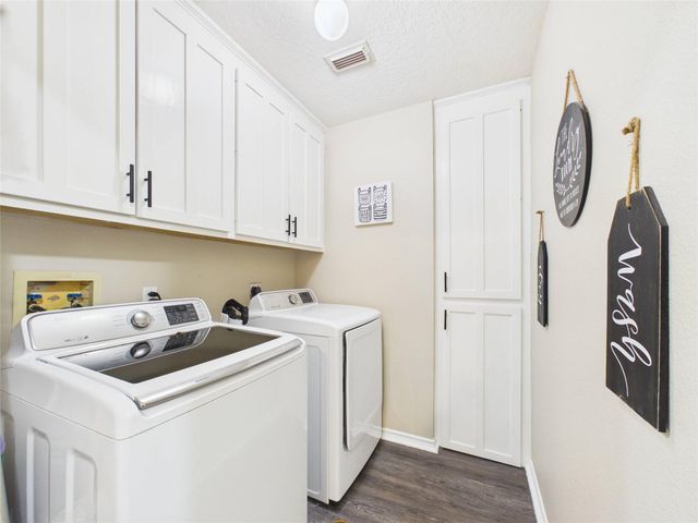 4610 Mustang Rd Road, Alvin, TX 77511