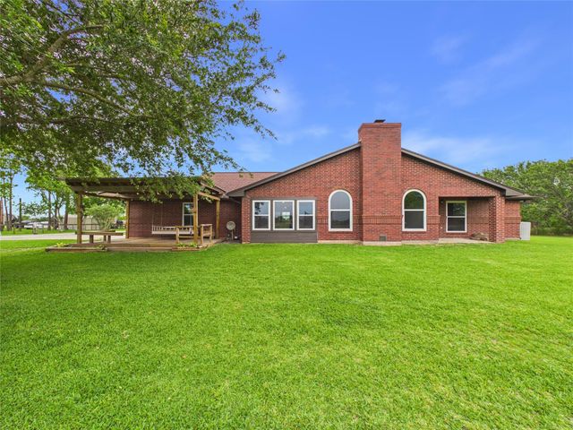 4610 Mustang Rd Road, Alvin, TX 77511