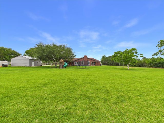 4610 Mustang Rd Road, Alvin, TX 77511