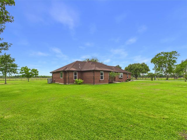 4610 Mustang Rd Road, Alvin, TX 77511