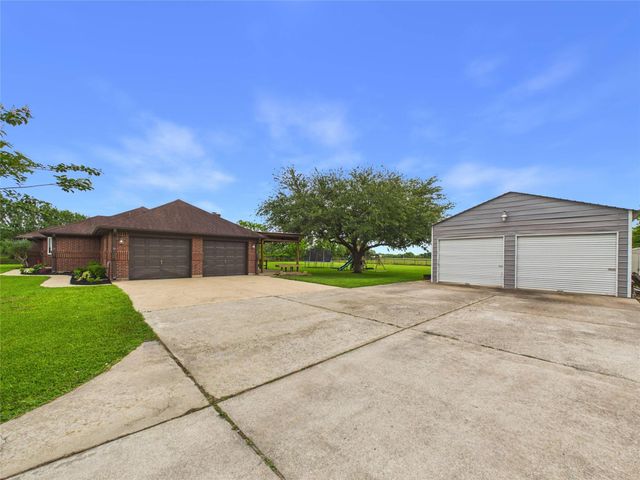 4610 Mustang Rd Road, Alvin, TX 77511