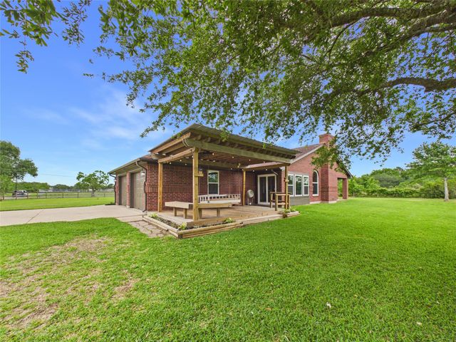 4610 Mustang Rd Road, Alvin, TX 77511