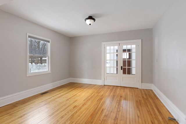 267 3rd Street NW, Forest Lake, MN 55025