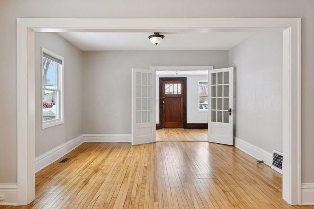 267 3rd Street NW, Forest Lake, MN 55025