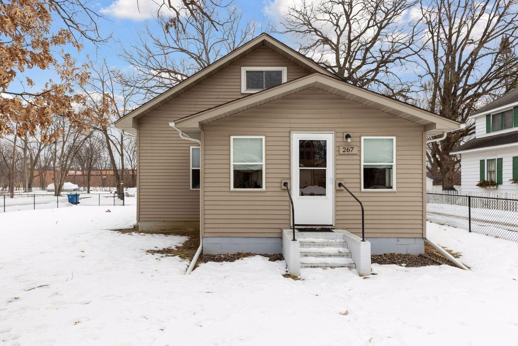 267 3rd Street NW, Forest Lake, MN 55025
