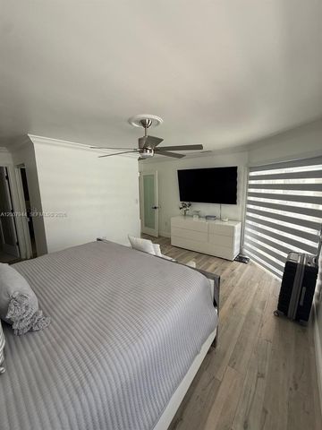 14832 SW 169th Ln, Miami, FL 33187