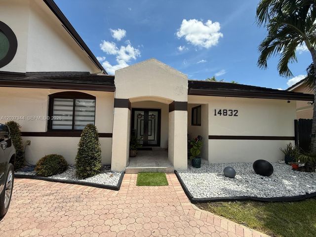 14832 SW 169th Ln, Miami, FL 33187