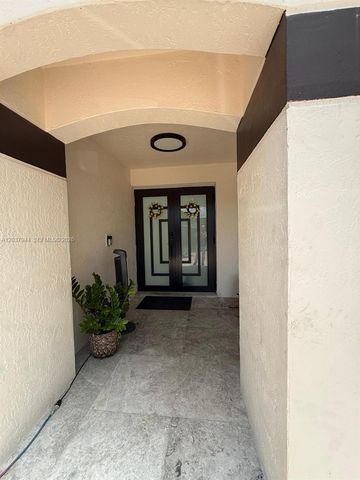 14832 SW 169th Ln, Miami, FL 33187