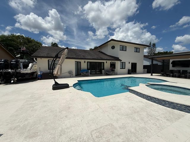 14832 SW 169th Ln, Miami, FL 33187