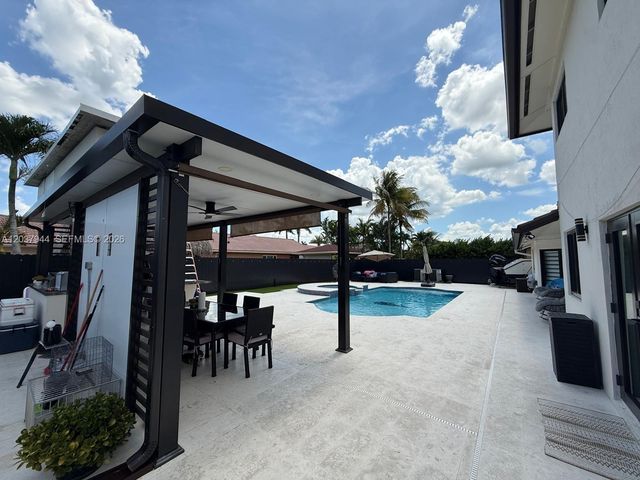 14832 SW 169th Ln, Miami, FL 33187