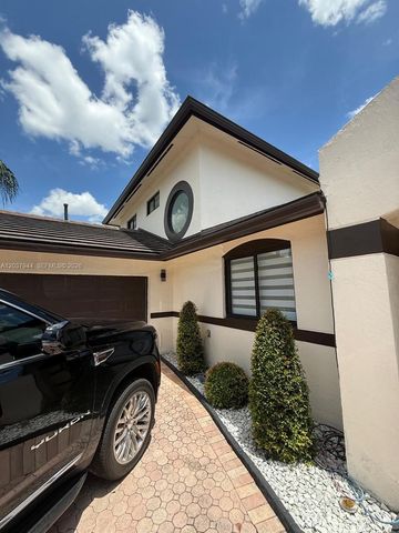 14832 SW 169th Ln, Miami, FL 33187