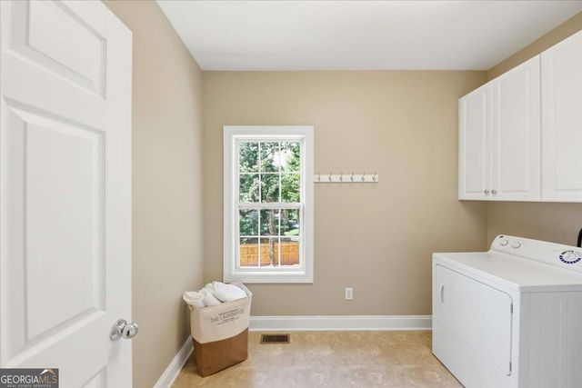 1232 Vinings Place Point, Mableton, GA 30126