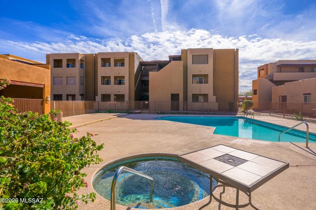 1810 E Blacklidge Dr Apt 322, Tucson, AZ 85719