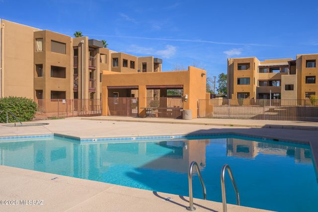 1810 E Blacklidge Dr Apt 322, Tucson, AZ 85719