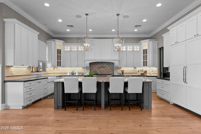 4909 N 45TH Place, Phoenix, AZ 85018