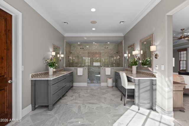 4909 N 45TH Place, Phoenix, AZ 85018