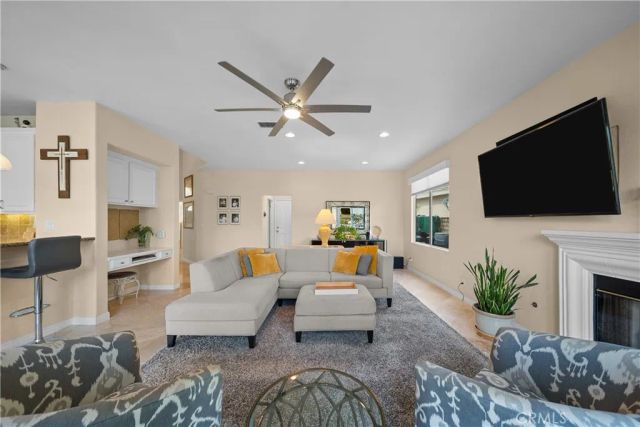 21634 Canyon Heights Circle, Saugus, CA 91390