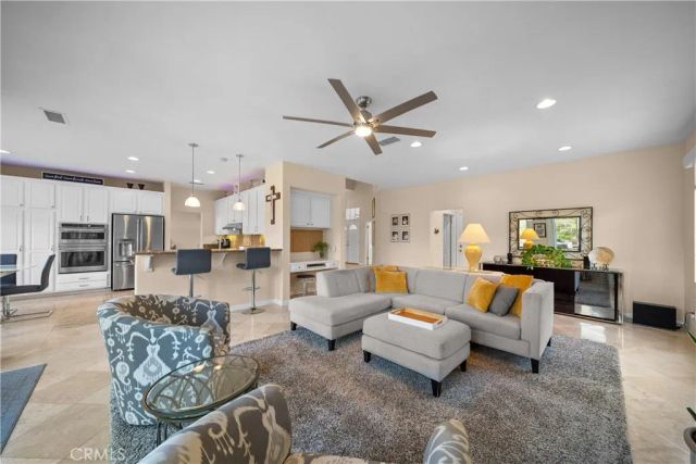 21634 Canyon Heights Circle, Saugus, CA 91390