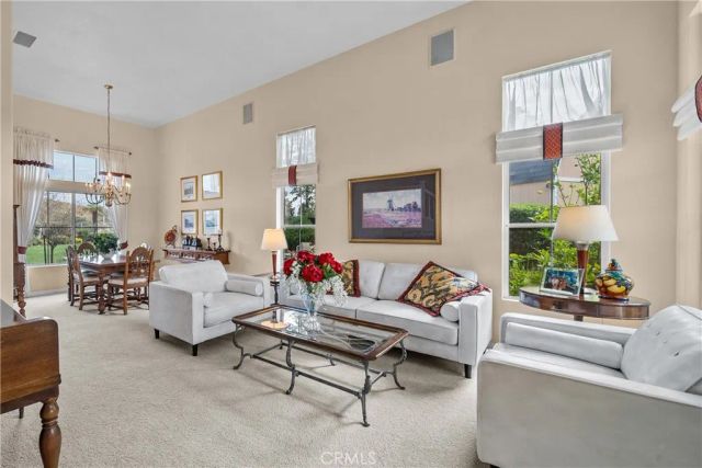 21634 Canyon Heights Circle, Saugus, CA 91390