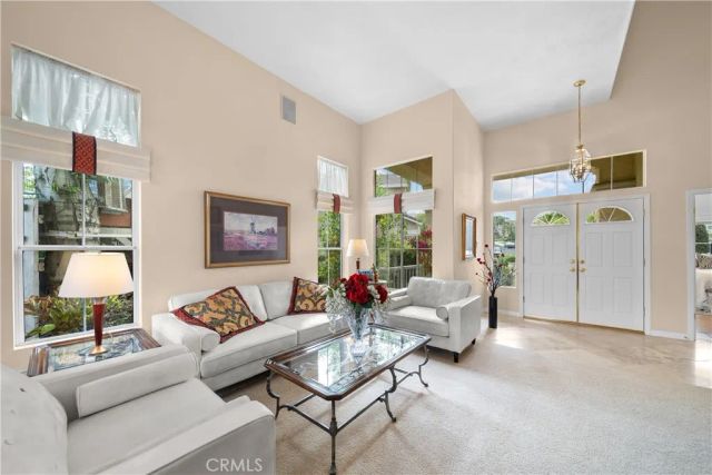 21634 Canyon Heights Circle, Saugus, CA 91390