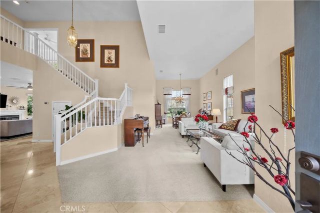 21634 Canyon Heights Circle, Saugus, CA 91390