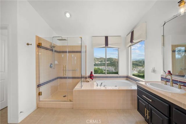 21634 Canyon Heights Circle, Saugus, CA 91390