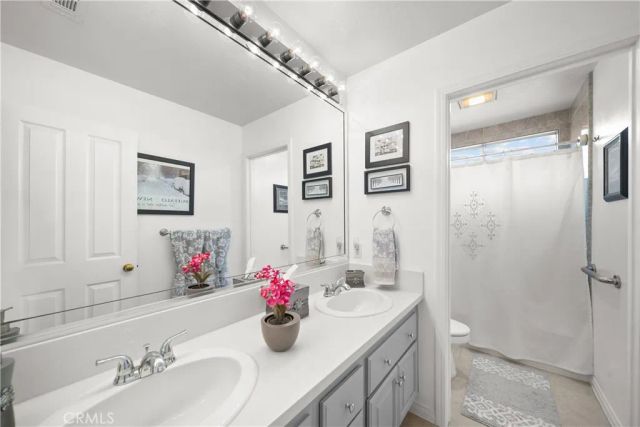 21634 Canyon Heights Circle, Saugus, CA 91390