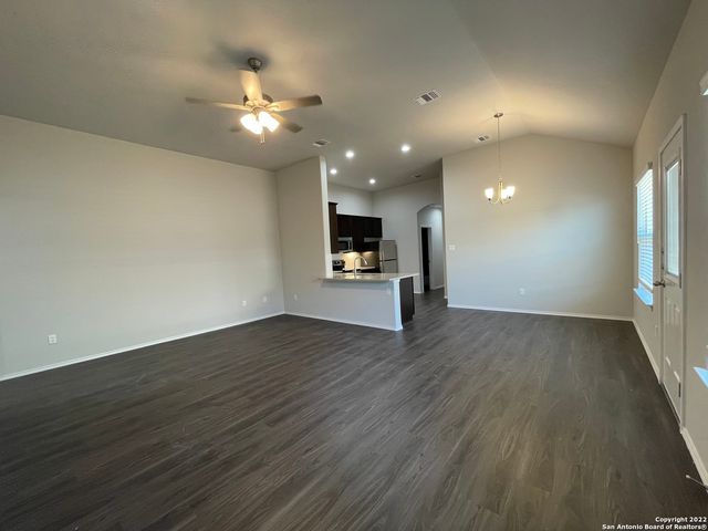 625 Heathers Way, Seguin, TX 78155
