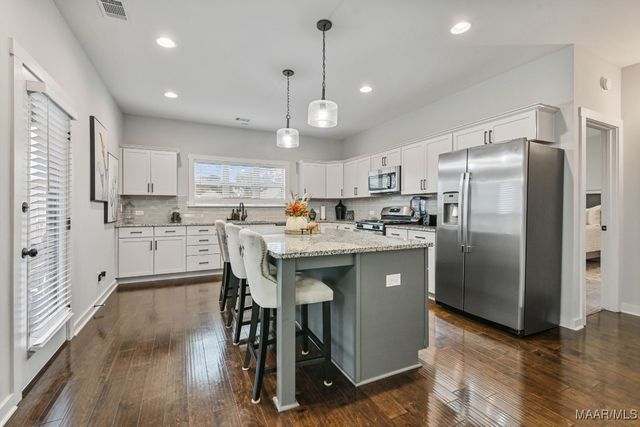 271 Hedgefield Drive, Prattville, AL 36066