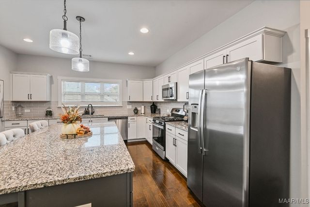 271 Hedgefield Drive, Prattville, AL 36066