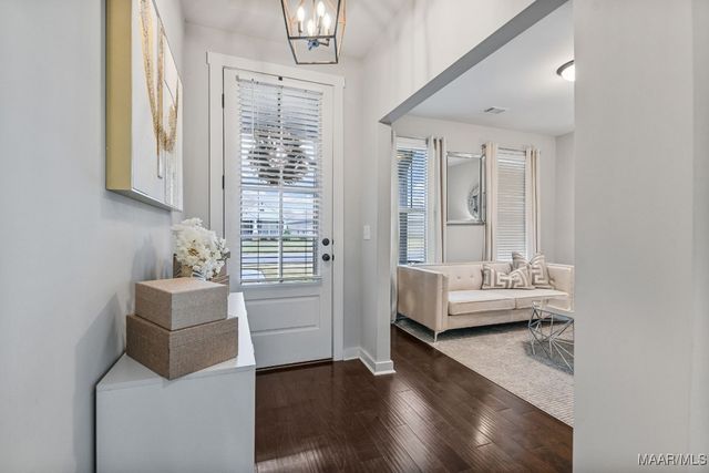 271 Hedgefield Drive, Prattville, AL 36066