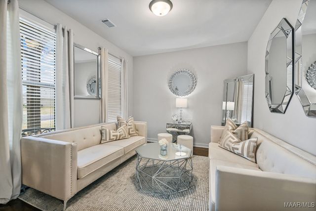 271 Hedgefield Drive, Prattville, AL 36066