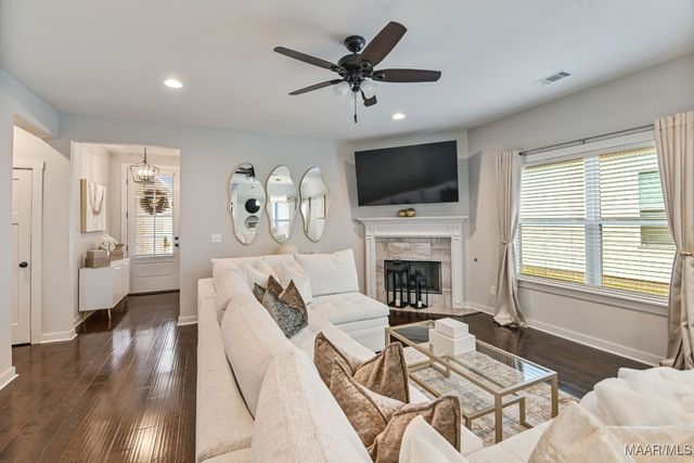 271 Hedgefield Drive, Prattville, AL 36066